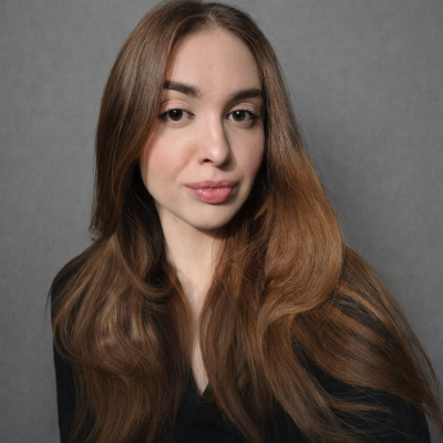 Яна Петрушенкова